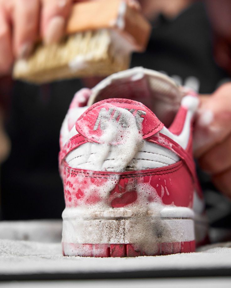 Sneakers en un ambiente de laboratorio